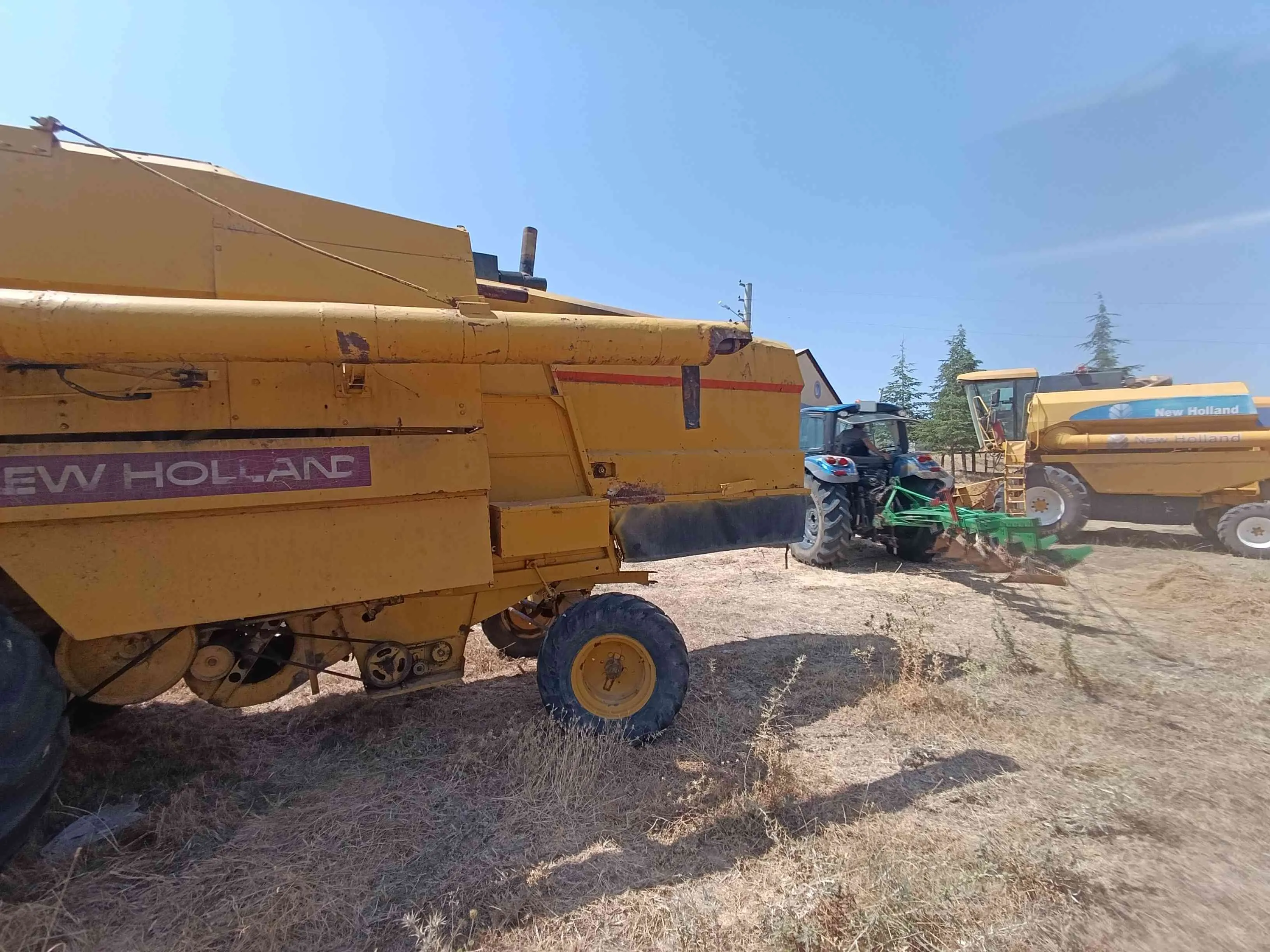 Çalışır durumda New Holland 8040