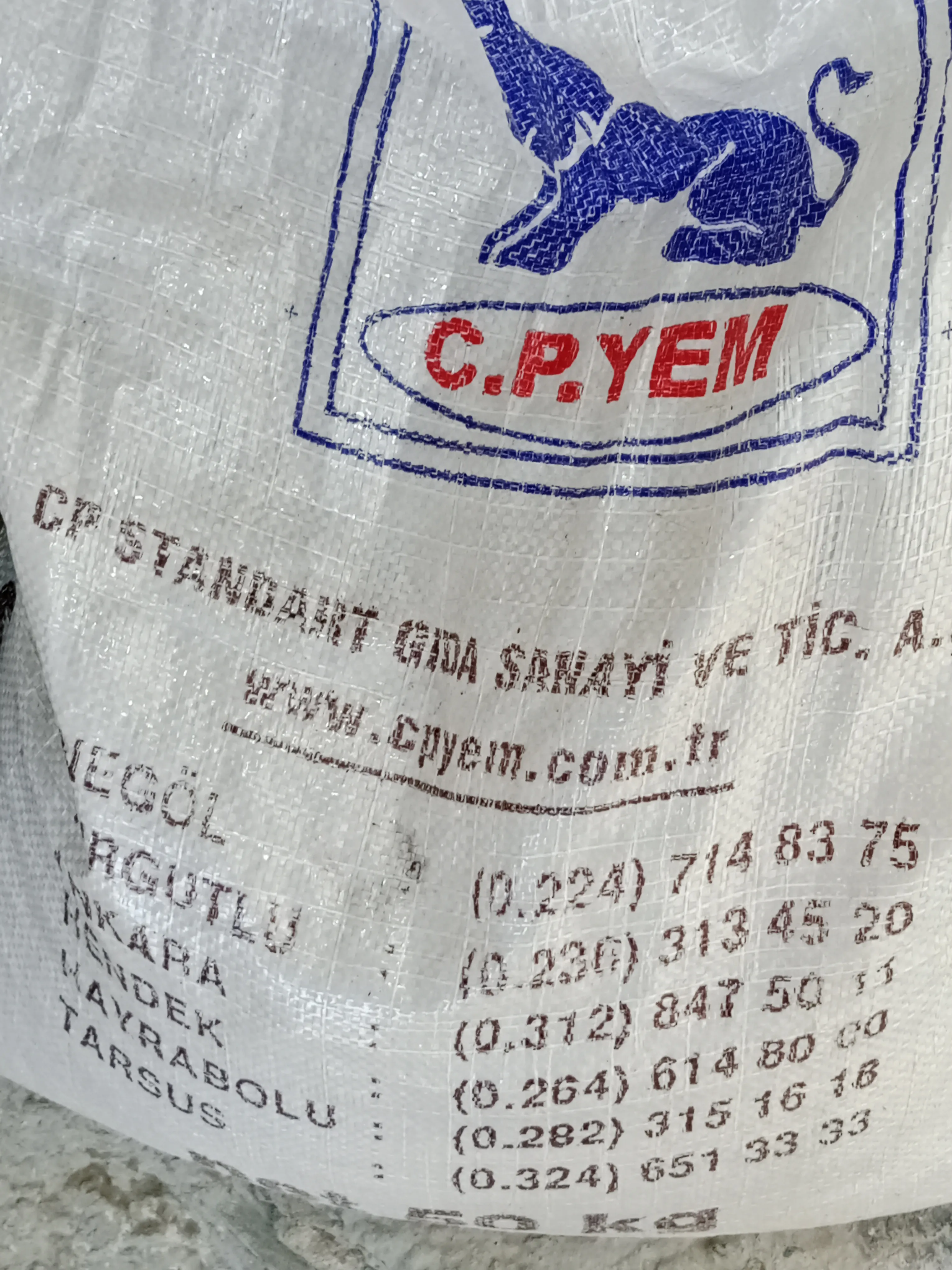 Satılık yumurta yemi 15 kilo kaldı kilosu 35 liradan verilecek